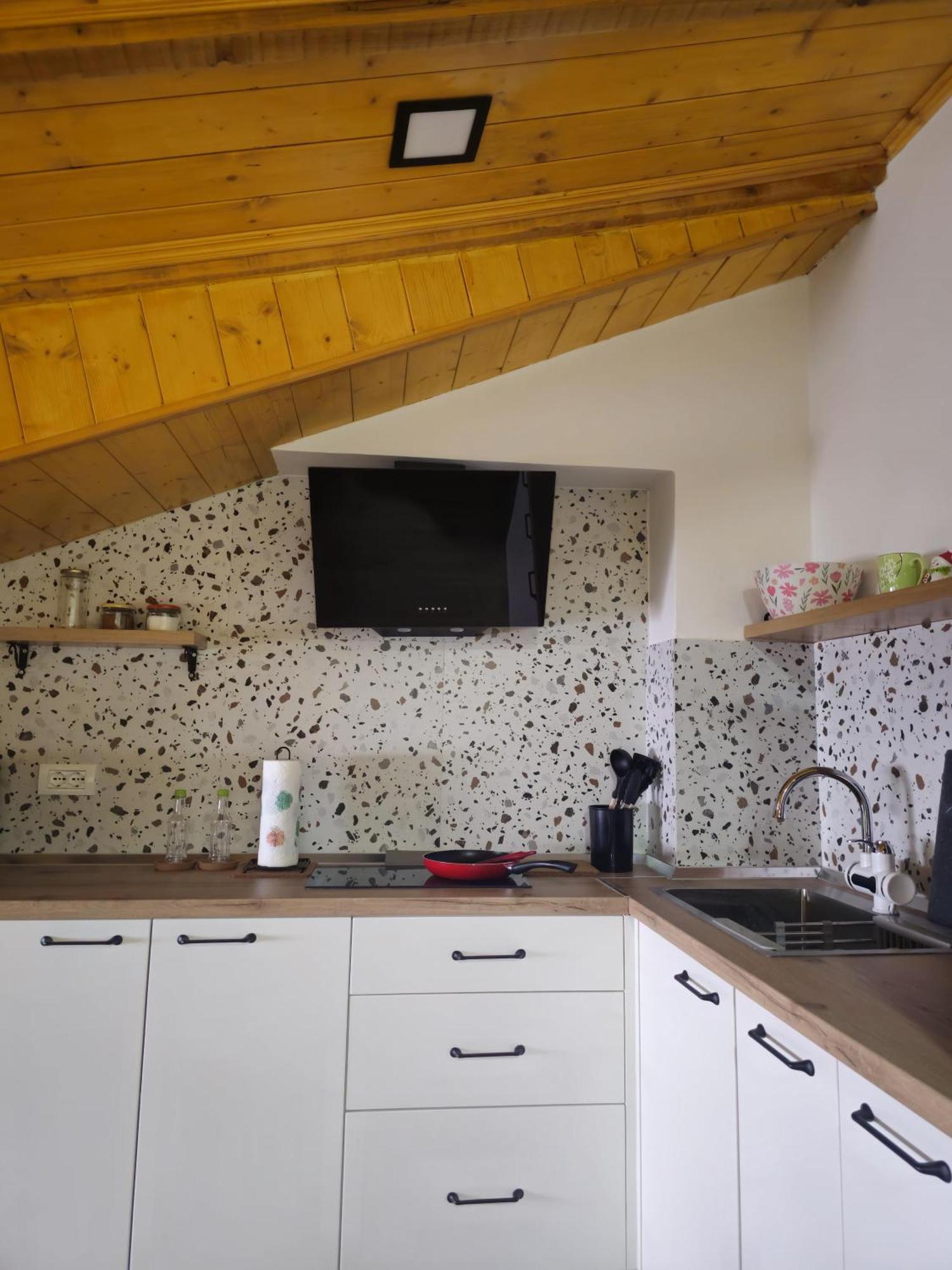 Apartament Lulebore 1
